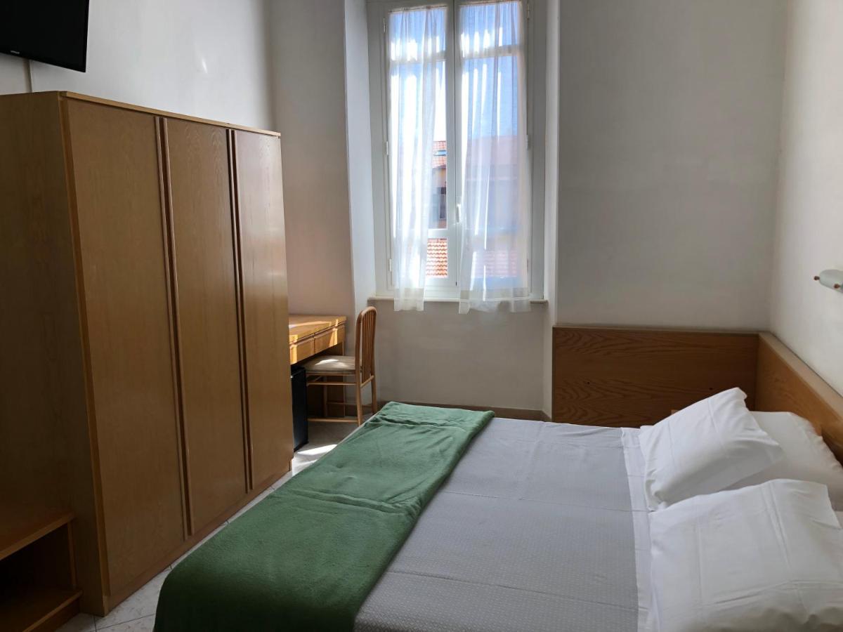 Hotel Valdinievole Lido di Camaiore Esterno foto