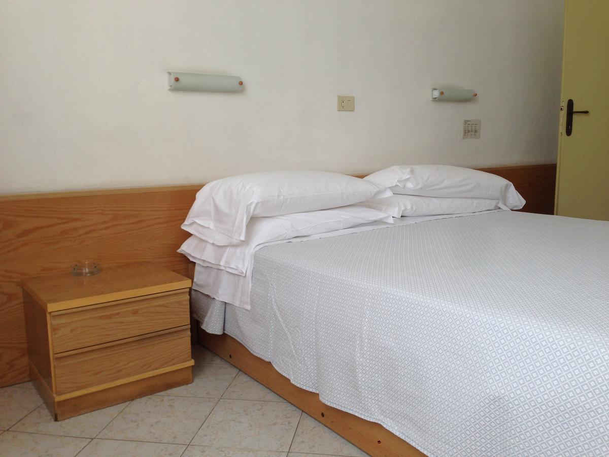 Hotel Valdinievole Lido di Camaiore Esterno foto