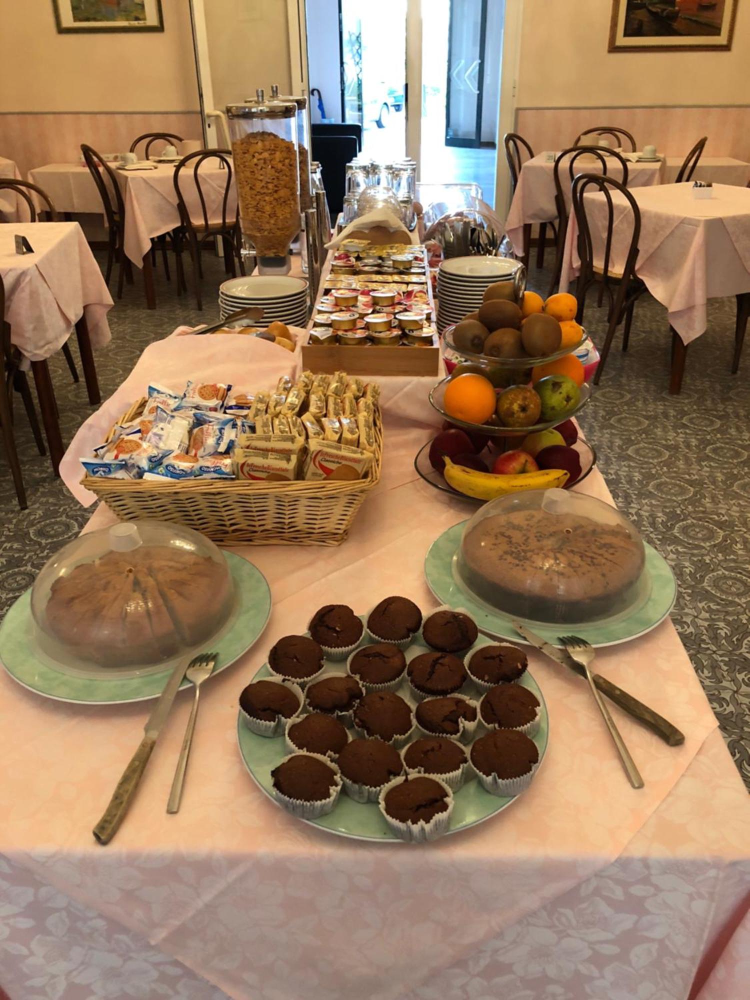 Hotel Valdinievole Lido di Camaiore Esterno foto